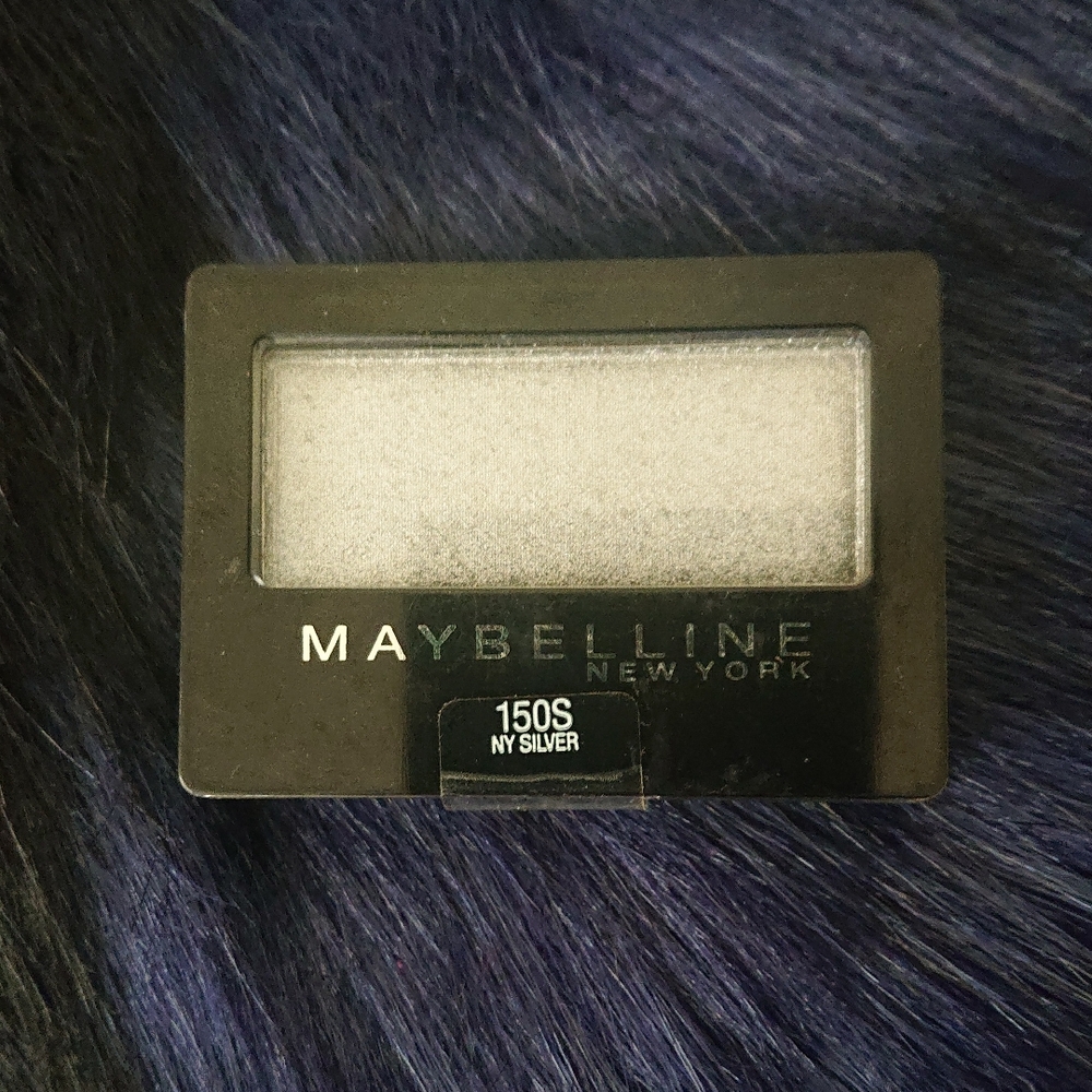 Maybelline NY Silver Eyeshadow 150S
